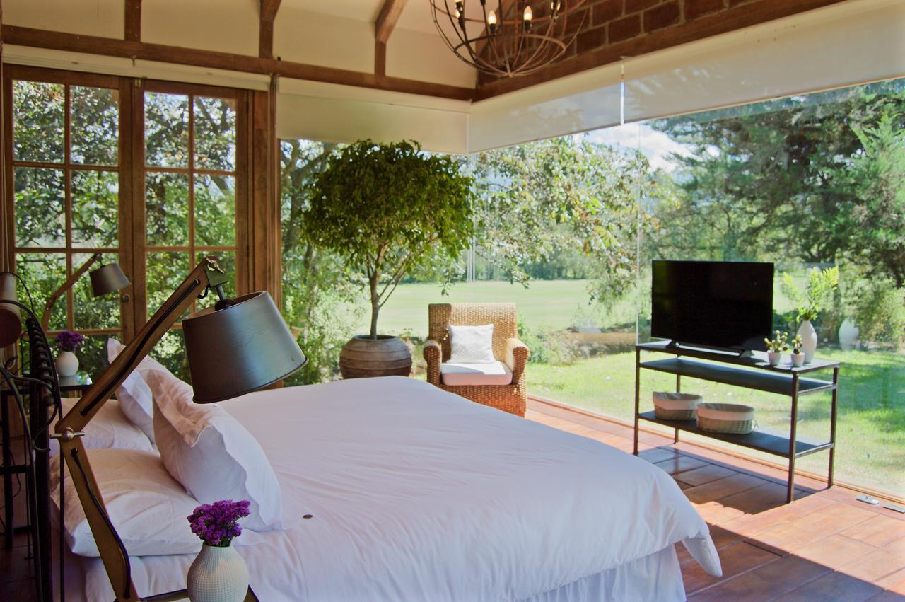 La Palma Polo Hotel - Airport Area Puembo ภายนอก รูปภาพ